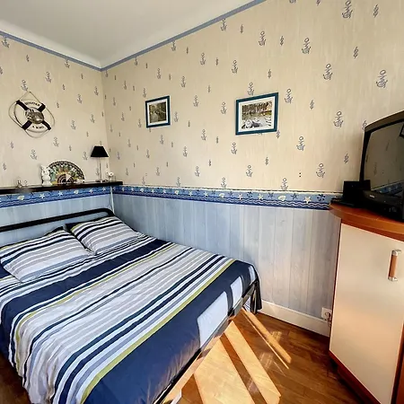 Maison 3 A 100m De La Avec Grande Terrasse, Jardin Clos Et Parking - - Fr-1-361-429