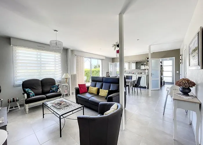 Сasa de vacaciones Maison 3 A 100m De La Avec Grande Terrasse, Jardin Clos Et Parking - - Fr-1-361-429 *