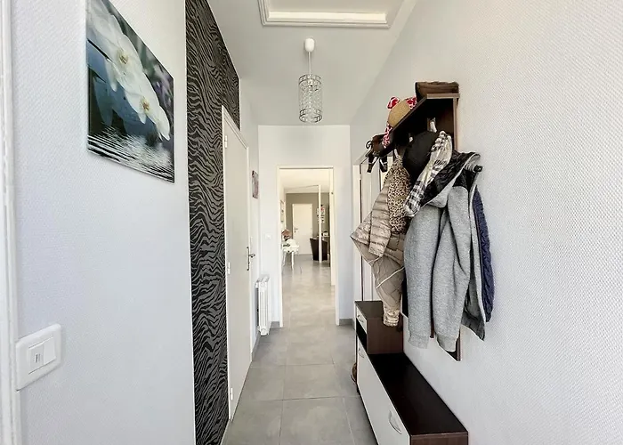 Maison 3 A 100m De La Avec Grande Terrasse, Jardin Clos Et Parking - - Fr-1-361-429 *